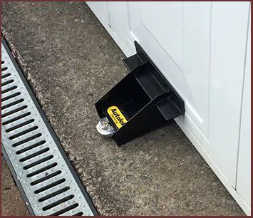 Canton Locksmith Service Canton, MA 781-203-8063 - garage-door-locks